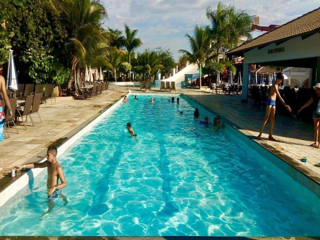 Lacqua Diroma Apartamento Completo Com Fogao, Geladeira, Micro-Ondas, Piscina 24H, Acomoda Ate 5 Pessoas Caldas Novas Ngoại thất bức ảnh